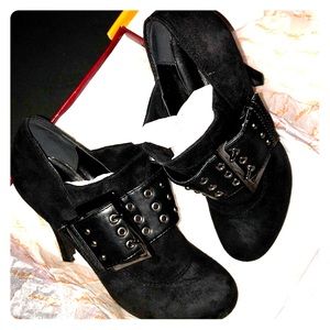 Black Buckle Round Toe Ankle Boots Booties Size 8